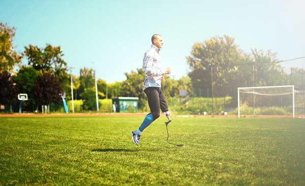 Banco Santander presenta FootballCan 2041 junto con el GSIC