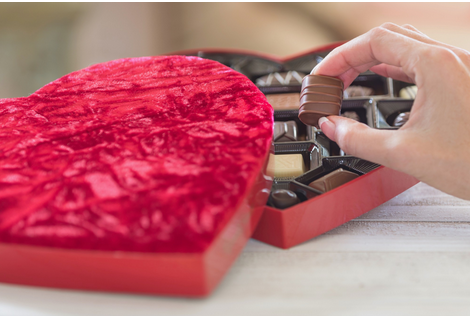 Chocolates, flores y bodas, industrias con dinamismo en el Día del Amor y la Amistad