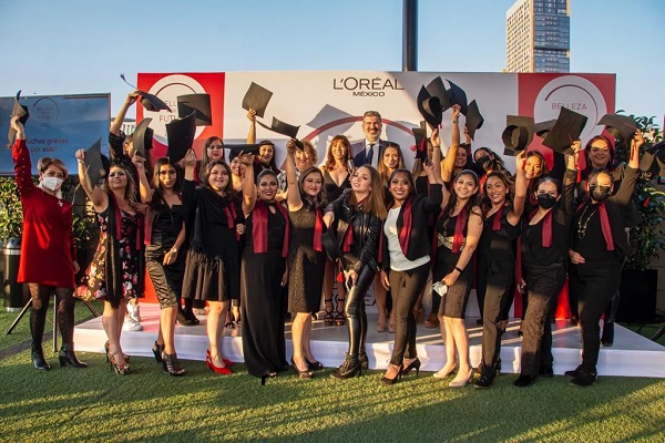 L’Oréal México suma 600 graduadas a su programa Belleza por un Futuro