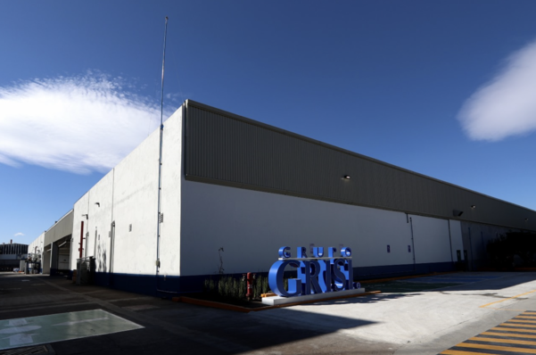 Inaugura nueva planta de producción de productos para el cuidado personal