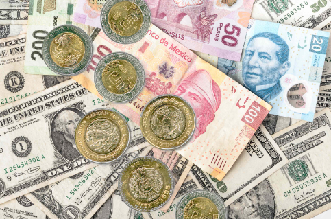 El peso mexicano la mejor moneda en los últimos 12 meses