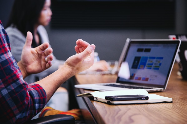 Rocketfy y Platzi se unen para apoyar a emprendedores latinoamericanos