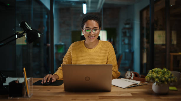 MUJERES EN LA TECNOLOGIA