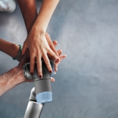 La sinergia de humanos y robots: cómo lograr una colaboración eficaz en los espacios de trabajo